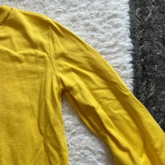 Walt Disney World Yellow Mickey Pullover Crewneck Sweatshirt Size Small - Picture 12 of 13